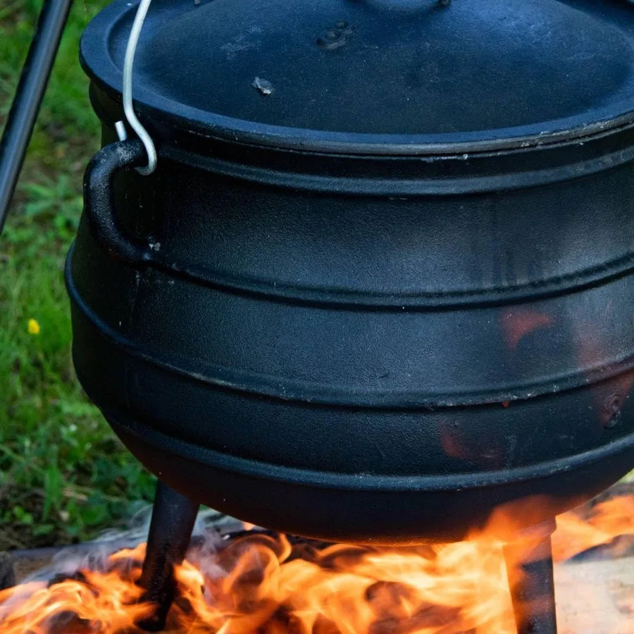 Campfire Cooking Kettle Pot Cast Iron Potje Dutch Oven with 3 Legs and Lid 13.5 inch 3.5 Gallon for Outdoor Camping Wilderness
